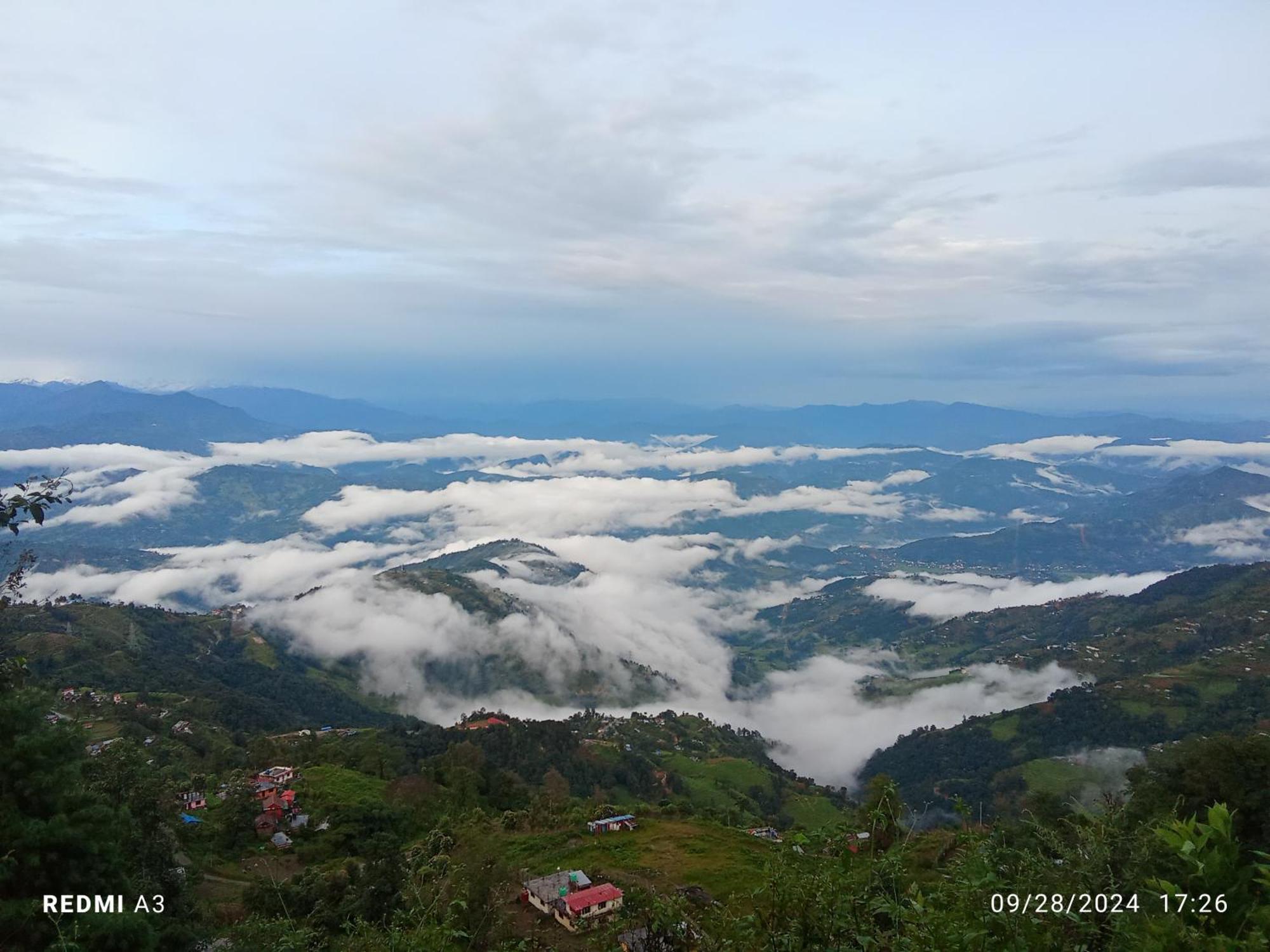 Unique Point Home Stay Nagarkot Dış mekan fotoğraf