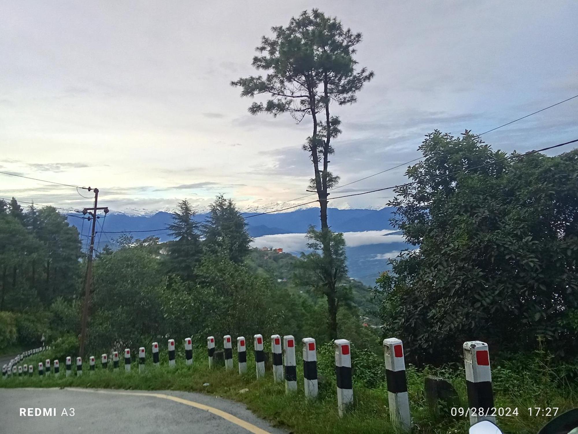 Unique Point Home Stay Nagarkot Dış mekan fotoğraf